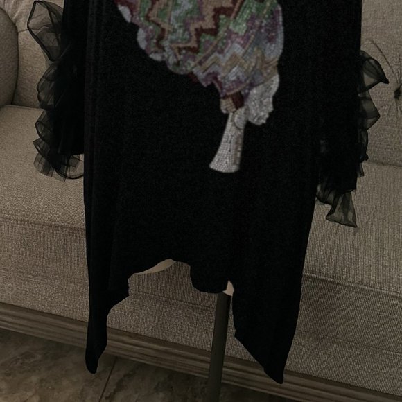 Asymmetrical Blouse - Picture 2 of 3